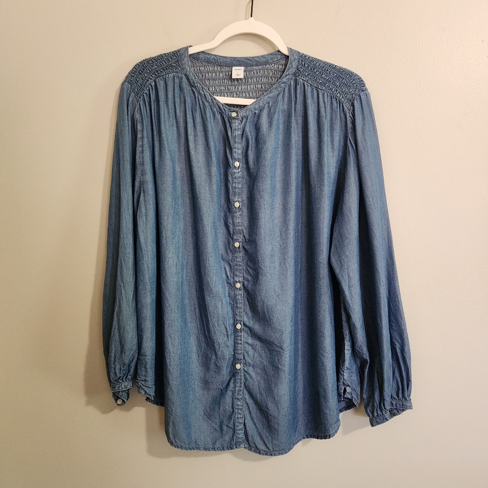 Old Navy Smocked Shoulder Button Down Shirt Size L